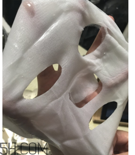 歐詩漫水光塑顏面膜什么作用？敷完要不要洗？