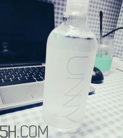 unny卸妝水和蓓昂斯哪個(gè)好？unny卸妝水和蓓昂斯對比