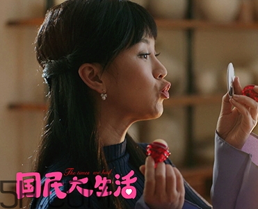 小蜜坊棒棒糖唇膏怎么打開？小蜜坊棒棒糖唇膏好用嗎？