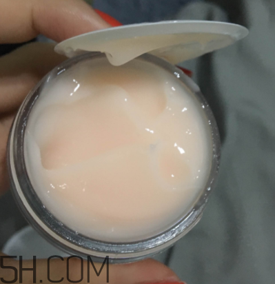 倩碧水磁場面霜每次用多薄？每次用多少毫升？