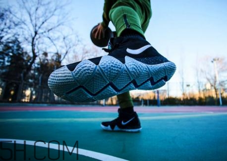 nike kyrie 4實戰(zhàn)效果怎么樣？耐克歐文4代測評