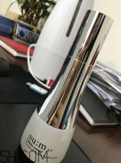 sum37度呼吸保濕乳油不油？適合什么膚質？
