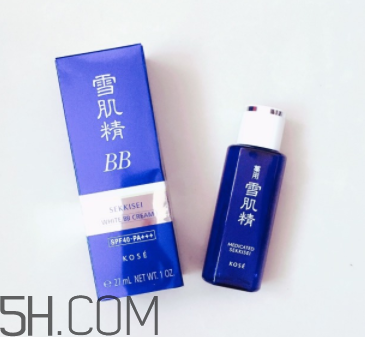 雪肌精化妝水適合干皮嗎？適合痘肌嗎？