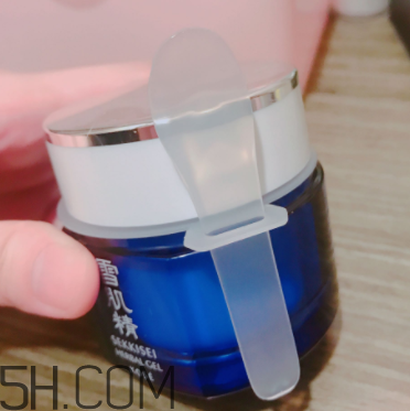 雪肌精菁華凝霜什么成分？有什么功效？