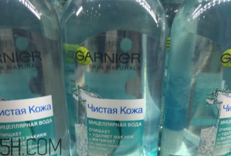 卡尼爾卸妝水粉水還是藍水好？自然堂素顏霜需要卸妝嗎？