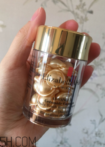 伊麗莎白雅頓精華膠囊適合什么季節用？