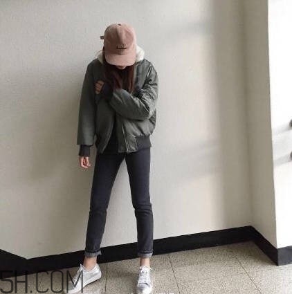 羽絨服怎么穿不顯胖？冬季好看的女裝羽絨服時尚搭配