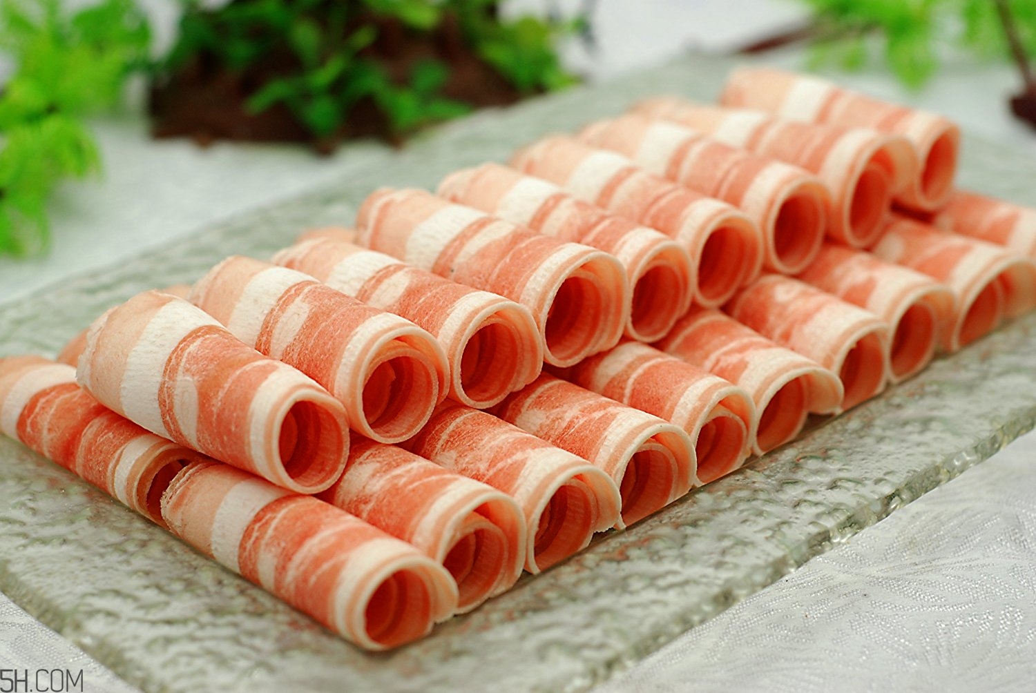 羊肉和香蕉可以一起吃嗎？吃了羊肉可以吃香蕉嗎？