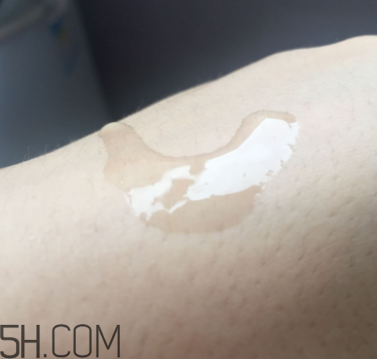 蘭蔻美膚修護美容液可以代替乳液嗎？什么功效？