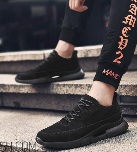 翻毛運動鞋發白怎么辦？翻毛運動鞋怎么打理？