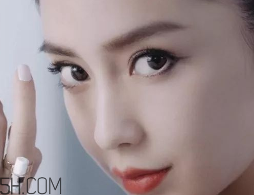 V型眼線怎么畫？V型眼線畫好美到冒泡