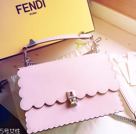 fendi包包多少錢？經典的意大利老牌包包