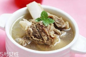 牛排骨煮多久能熟 ?清燉牛排骨湯營養美味