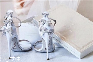 rene caovilla是奢侈品嗎？美到讓人產生錯覺