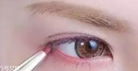 兔子腮紅怎么畫才可愛？中年少女必備腮紅畫技
