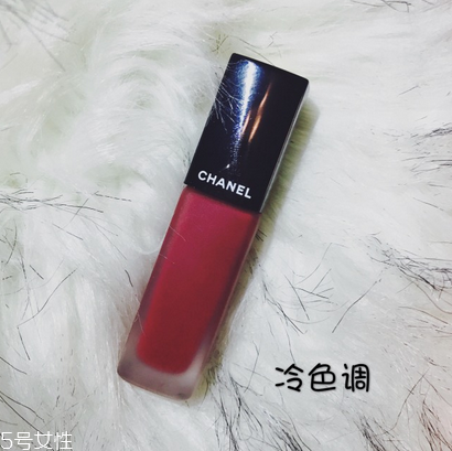 香奈兒炫亮魅力印記唇釉哪個色號好看？質感超棒