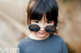 Jasper戴墨鏡，這樣扮酷讓孩子更自信！
