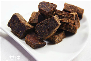 黑糖為什么比紅糖貴？經(jīng)期吃紅糖好還是黑糖好？