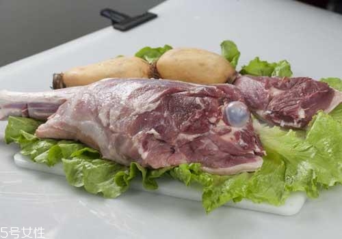 凍了一年的肉能吃嗎？請謹慎食用