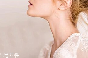 頸紋可以消除嗎？醫美方法最靠譜