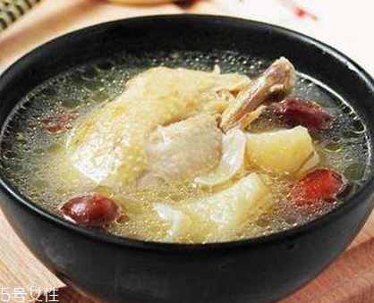 冬天喝雞湯還是鴨湯？雞湯和鴨湯各有優點