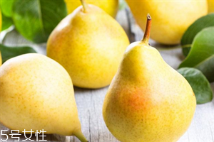 減肥一天吃幾個梨子？怎樣吃梨子減肥？