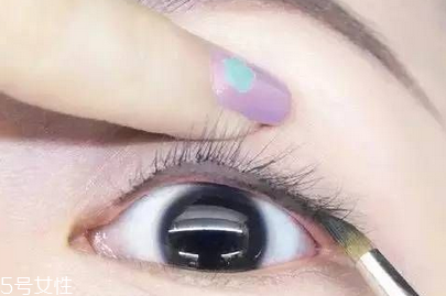 怎么畫眼線讓眼睛自然又有神？畫眼線必學(xué)基本步驟