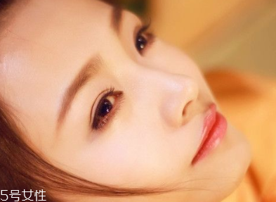 蓓昂斯卸妝水可以卸眼唇嗎？卸除眼妝小貼士