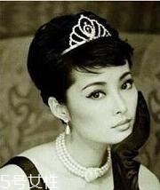 奧黛麗赫本妝容怎么畫教程 時代經典復古妝容