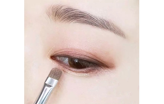 豆沙色眼妝怎么畫？超受歡迎的空氣眼妝畫法
