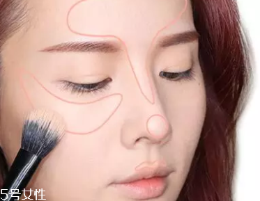 玫瑰妝怎么畫？輕松塑造干練御女氣質