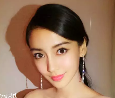 新手適合用什么顏色的陰影？中性色調最適合