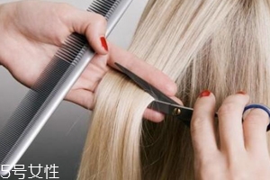 剪發(fā)能促進頭發(fā)生長嗎？毫無關系