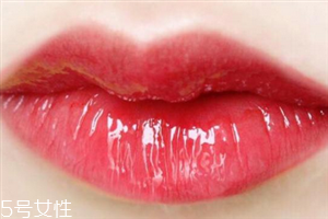 ysl唇釉怎么涂不掉色？唇部保養很重要