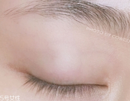 染眉膏可以持續多久？一天都不會暈妝的小秘密