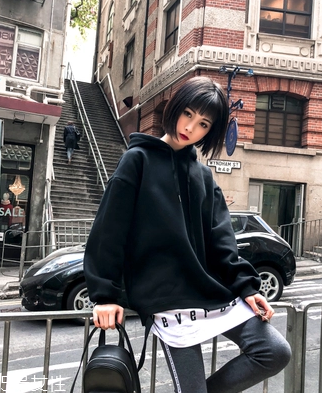 衛(wèi)衣怎么穿顯腿長？教你穿出大長腿