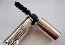 迪奧睫毛膏怎么樣？刷完睫毛膏再夾一次睫毛更卷翹