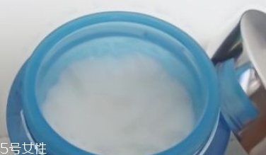 紀(jì)梵希水漾活妍面霜好用嗎？冰淇淋質(zhì)地的面霜評測