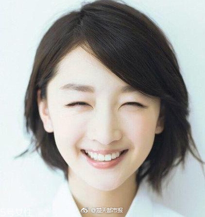 短發發尾外翻的發型怎么弄？誰弄誰美