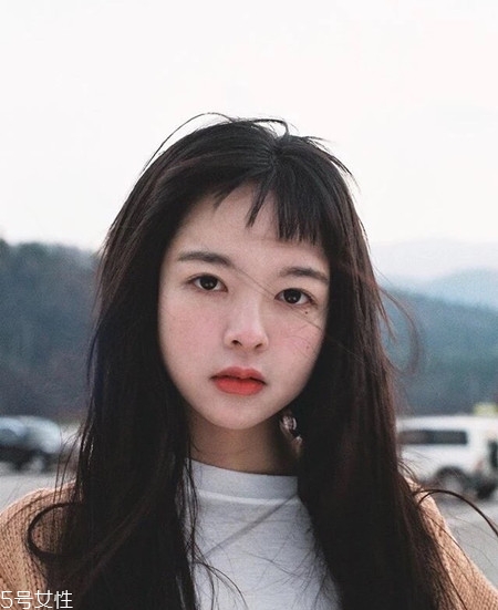 圓臉妹子適合什么發型？短發更能突顯氣質