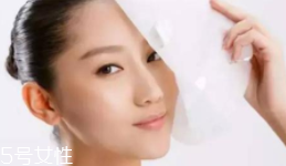 怎么揭面膜不扯大毛孔？掌握方向很重要