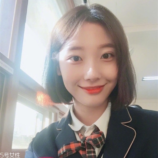 女生發質軟適合什么發型？胖圓臉顯瘦發型參考