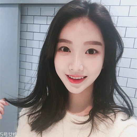 女生發質軟適合什么發型？胖圓臉顯瘦發型參考