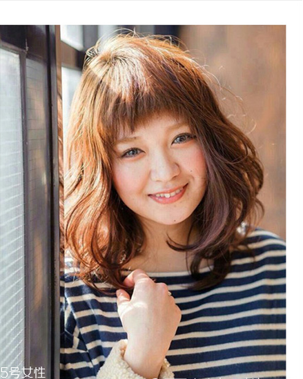 齊劉海適合什么卷發？如何選擇適合自己的發型
