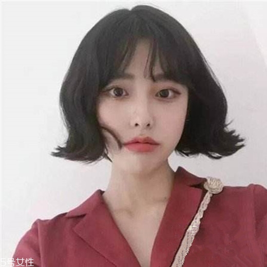 齊肩發怎么燙好看？女生發型設計與臉形搭配