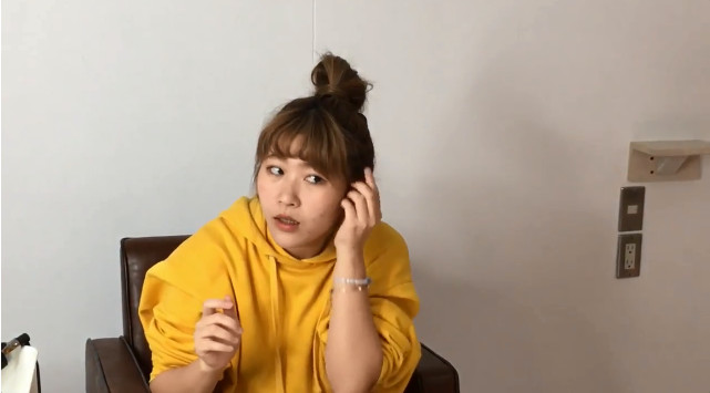 女生中長發丸子頭扎法圖解 2分鐘扎法