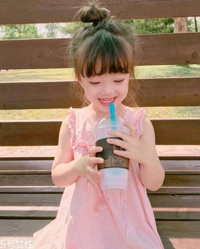 小女孩扎什么頭發好看？小公主發型大全
