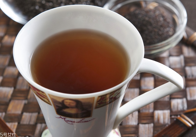 養眼吃什么食物喝什么茶