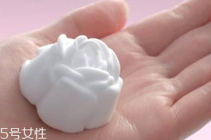 泡沫洗面奶可以帶上飛機嗎？可以帶上飛機但有容積限制