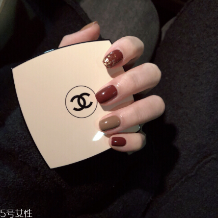 最時髦的冬日美甲 超顯白超氣質